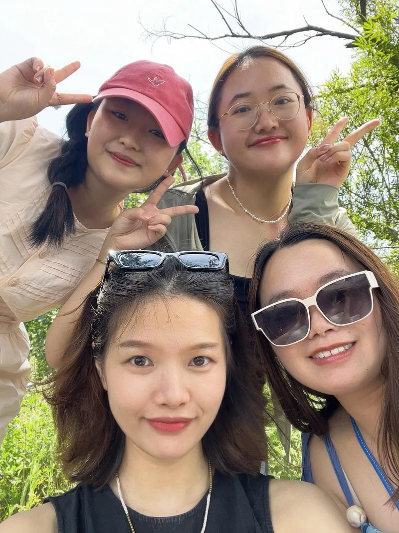少妇自拍下面毛毛:展现女性自然之美,带来独特的视觉体验
